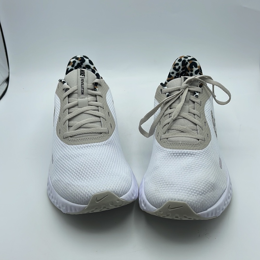 Nike Revolution 5 PRM